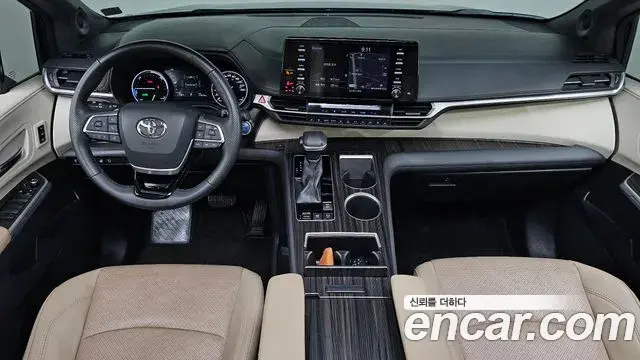 Toyota Sienna 2021 — Photo 13/20