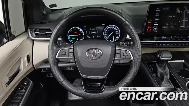 Toyota Sienna 2021 — Photo 14/20
