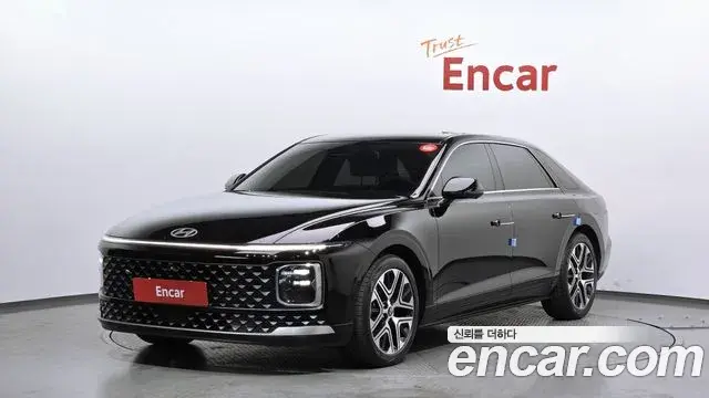 Hyundai Grandeur Hybrid 2023 — ფოტო 13/20