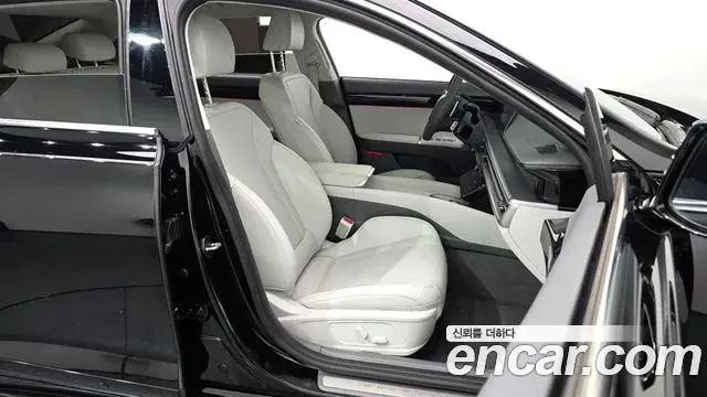 Hyundai Grandeur Hybrid 2023 — ფოტო 9/20