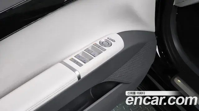Hyundai Grandeur Hybrid 2023 — ფოტო 10/20