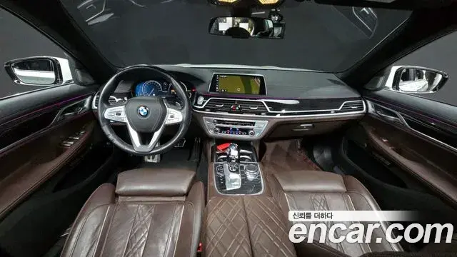 BMW 7 Series 2018 — Фото 7/20