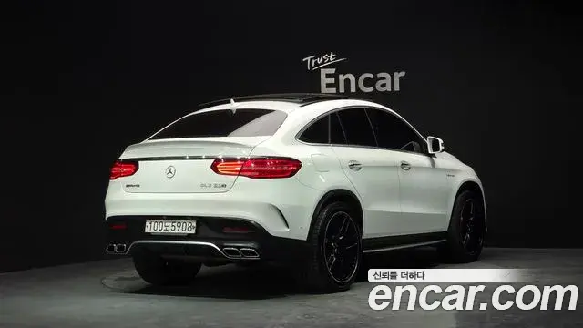 Mercedes-Benz GLE-Class 2019 — Фото 2/20