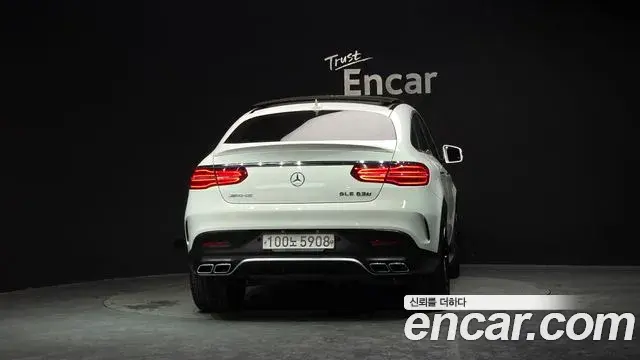 Mercedes-Benz GLE-Class 2019 — Фото 4/20
