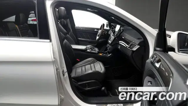 Mercedes-Benz GLE-Class 2019 — Фото 11/20