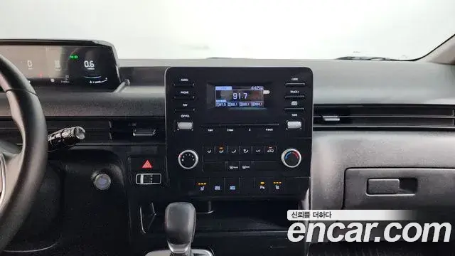 Hyundai Staria 2024 — Фото 14/20