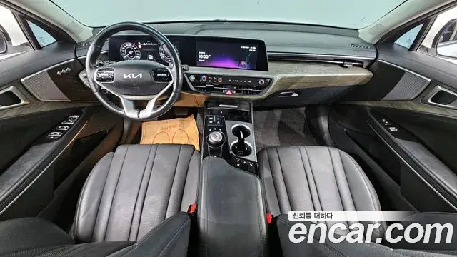 Kia K8 2022 — Şəkil 10/20