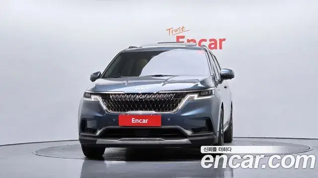 Kia Carnival 2023 — Фото 3/20