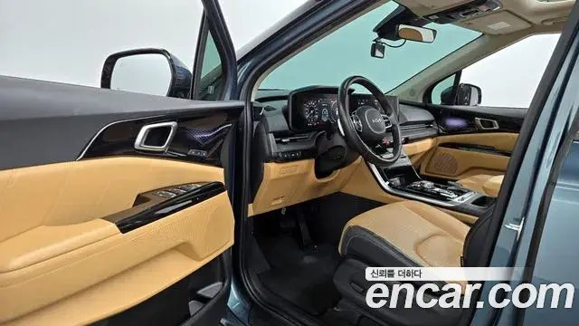 Kia Carnival 2023 — Фото 11/20