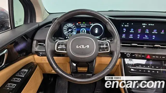 Kia Carnival 2023 — Фото 13/20