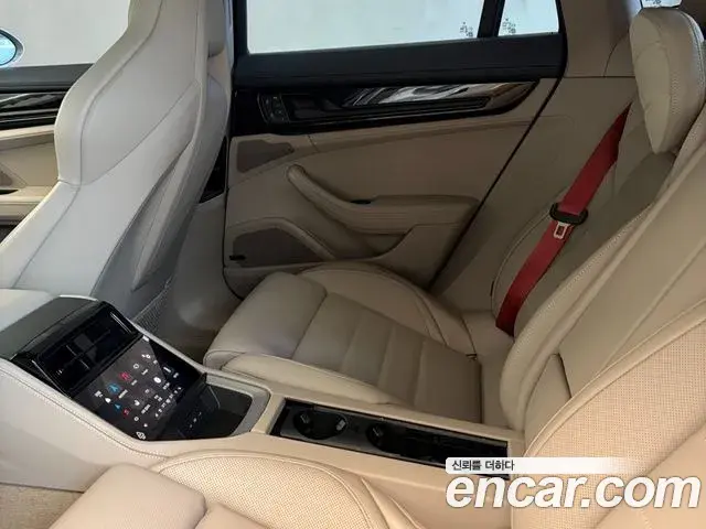 Porsche Panamera 2025 — Photo 9/13