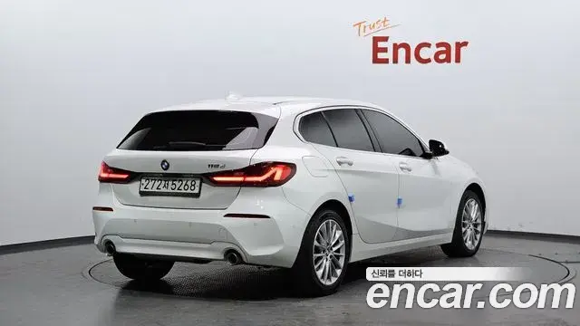 BMW 1 Series 2020 — Şəkil 7/20