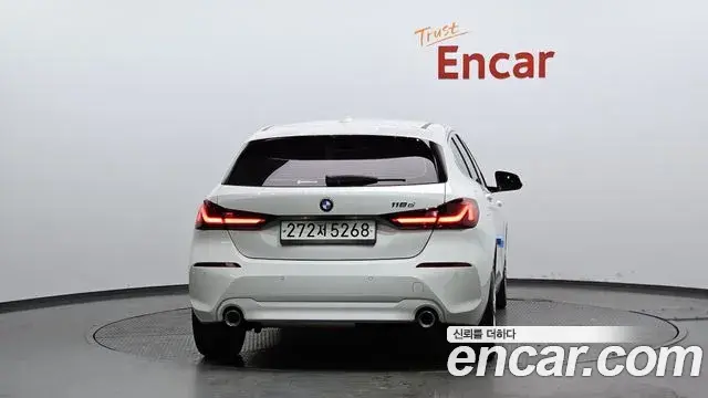 BMW 1 Series 2020 — Şəkil 10/20