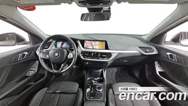 BMW 1 Series 2020 — Şəkil 17/20