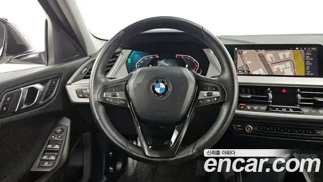 BMW 1 Series 2020 — Şəkil 12/20