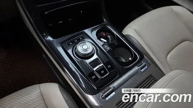 Kia Carnival 2021 — Şəkil 10/20