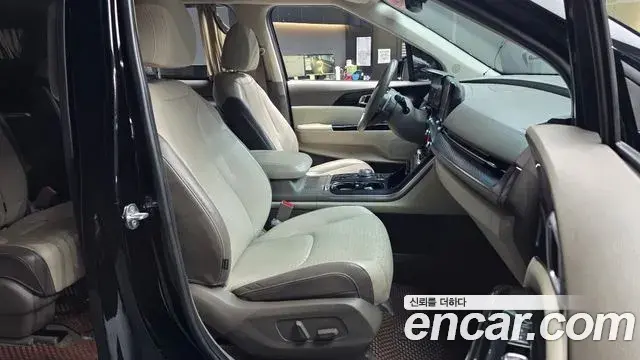 Kia Carnival 2021 — Şəkil 7/20