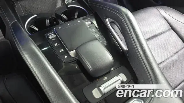 Mercedes-Benz GLE-Class 2019 — Фото 17/20