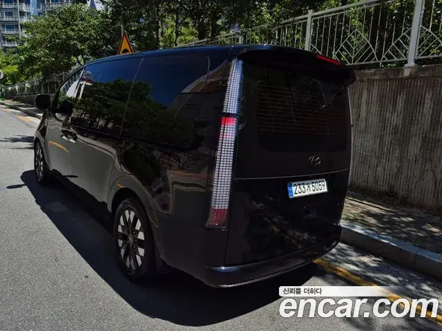 Hyundai Staria 2024 — Şəkil 8/20