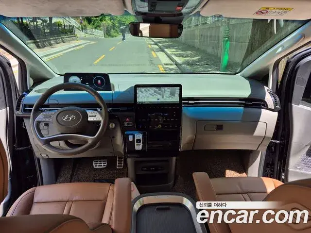 Hyundai Staria 2024 — Şəkil 18/20