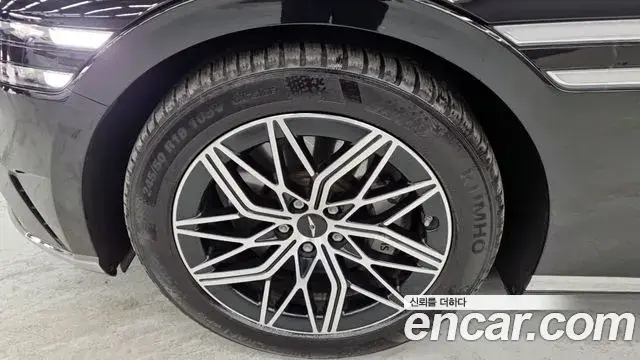 Genesis G90 2023 — ფოტო 6/18