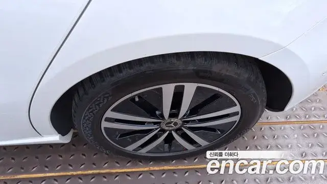 Mercedes-Benz A-Class 2022 — Şəkil 8/20