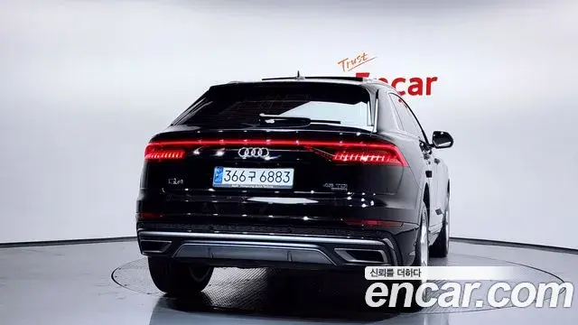 Audi Q7 2023 — Фото 4/20
