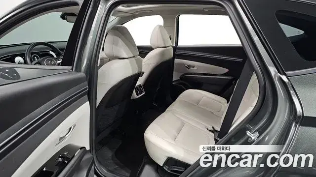 Hyundai Tucson Hybrid 2021 — ფოტო 15/20