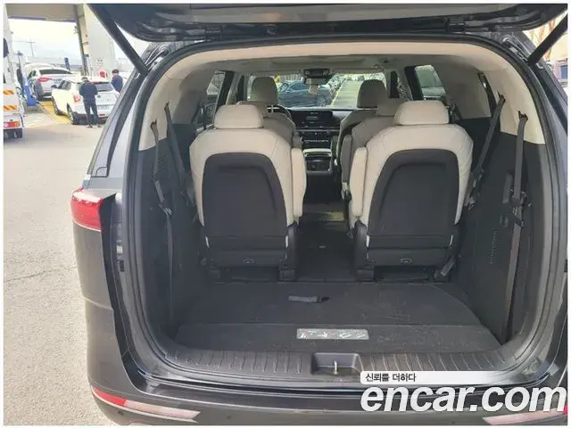 Kia Carnival 2022 — Фото 4/17