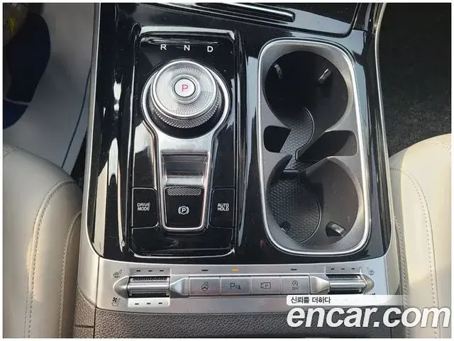 Kia Carnival 2022 — Фото 12/17