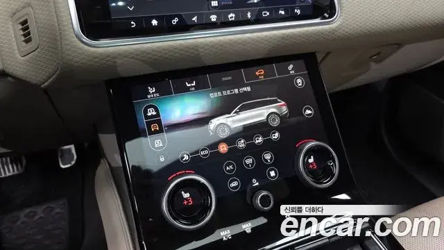 Land Rover Range Rover Velar 2019 — Şəkil 19/20