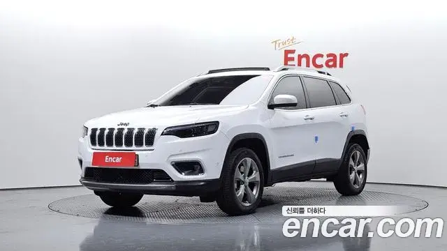 Jeep Cherokee 2020 — Photo 13/20
