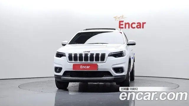 Jeep Cherokee 2020 — Photo 6/20