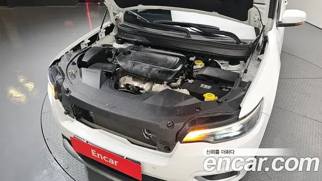 Jeep Cherokee 2020 — Photo 9/20