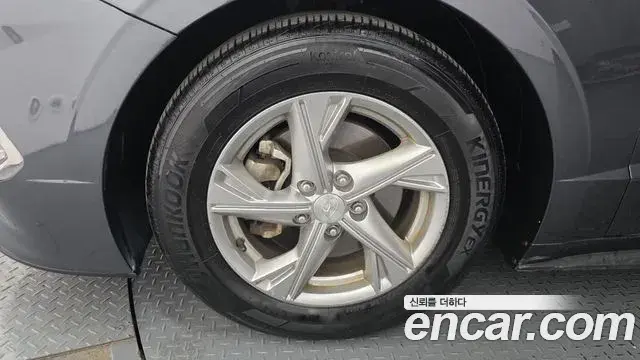 Hyundai Sonata Hybrid 2021 — Şəkil 13/20