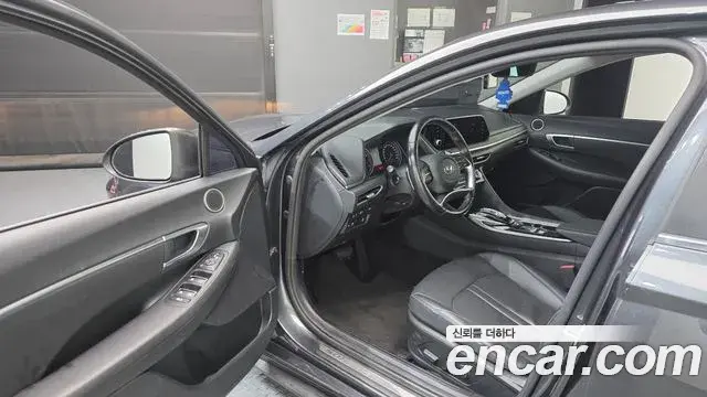 Hyundai Sonata Hybrid 2021 — Şəkil 8/20