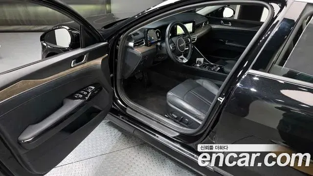 Kia K5 2022 — Şəkil 1/20