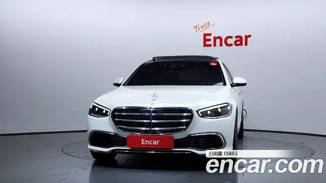 Mercedes-Benz S-Class 2023 — Фото 2/20