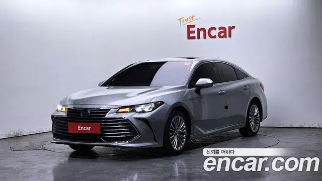 Toyota Avalon 2019 — Photo 9/20