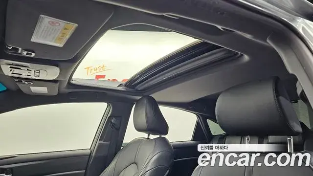 Toyota Avalon 2019 — Photo 14/20