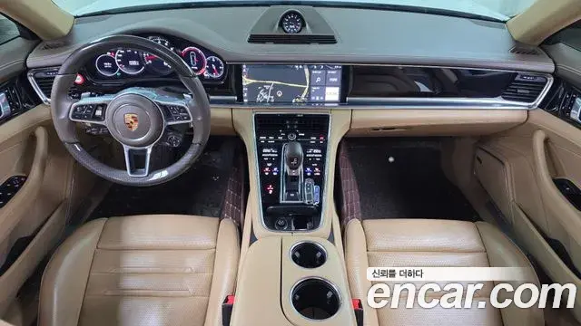 Porsche Panamera 2018 — Şəkil 7/20