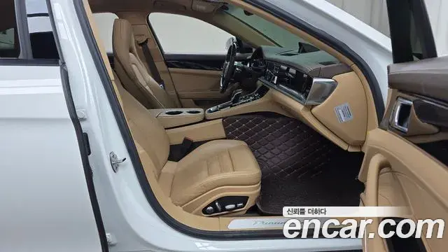 Porsche Panamera 2018 — Şəkil 17/20