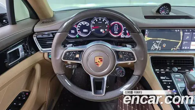 Porsche Panamera 2018 — Şəkil 12/20