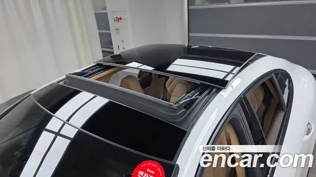 Porsche Panamera 2018 — Şəkil 6/20