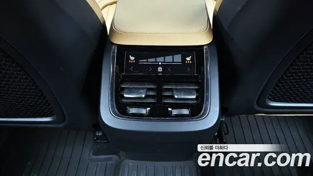 Volvo XC90 2022 — Şəkil 5/20