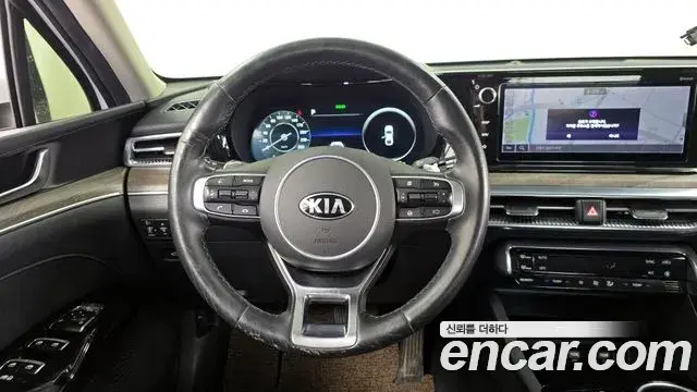 Kia K5 2020 — Фото 13/20