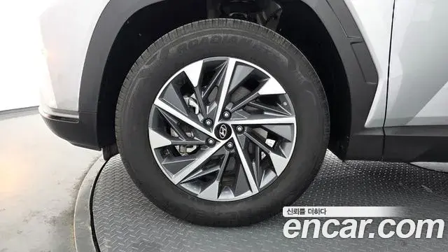 Hyundai Tucson Hybrid 2022 — Photo 9/20