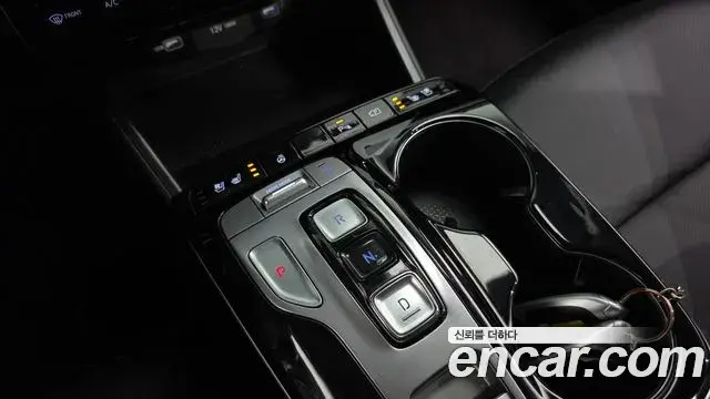 Hyundai Tucson Hybrid 2022 — Photo 10/20