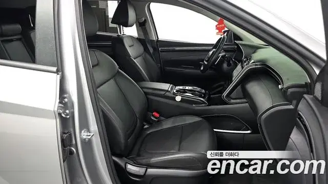 Hyundai Tucson Hybrid 2022 — Photo 2/20