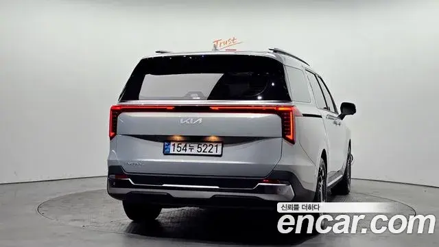 Kia Carnival 2024 — ფოტო 12/20